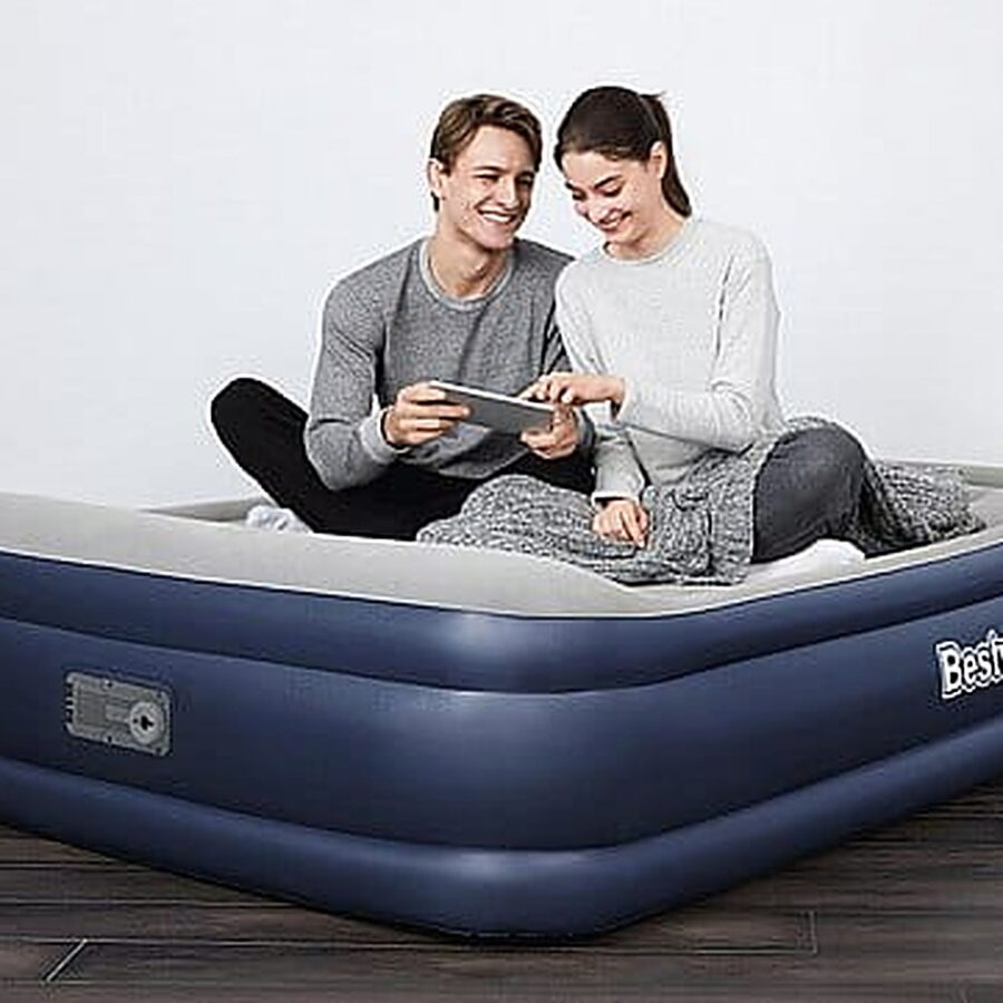⁦מזרן מתנפח זוגי עם משאבה מובנית | Queen INDOOR Airbeds⁩ – תמונה ⁦4⁩
