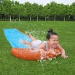 מגלשת מים – משטח החלקה רטוב חד-מסלולי