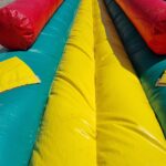 מתנפח מגלשת מים\קצף 10 מטר להשכרה