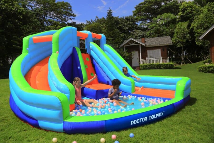 ⁦מתנפח מים ענק + שתי מגלשות W73002 מבית DOCTOR DOLPHIN⁩ – תמונה ⁦7⁩