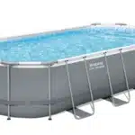 בריכת מסגרת אובלית בצבע אפור עם מים, Bestway Steel Pro Max | yrz