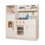 מטבח עץ לילדים בצבע לבן עם כיור, כיריים, תנור ומקרר | yrz