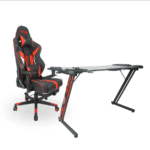 שולחן גיימינג עם כיסא גיימינג שחור-אדום על רקע לבן | yrz