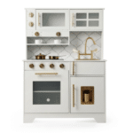 מטבח משחק מעץ לילדים בצבע לבן עם כיור, תנור, כיריים וברז מוזהב