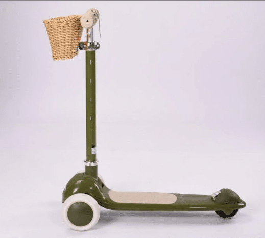 ⁦קורקינט וינטג עם סלסלת קש בצבע ירוק 28810G מסדרת Retro line⁩ – תמונה ⁦3⁩