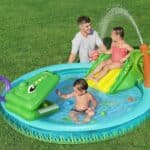בריכה מתנפחת לילדים קרוקודיל מידות 2.24X1.81X0.72 סמ 53166 מבית BESTWAY