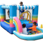 מתקן מתנפח צבעוני עם קשת בענן ובריכת כדורים לילדים | yrz