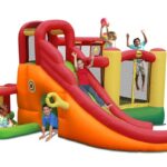 מתקן מתנפח צבעוני לילדים עם מגלשה גדולה ואזור קפיצה עם רשת | yrz