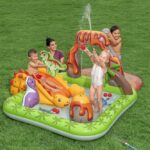 בריכת פעילות ילדים BESTWAY הר געש עם מגלשה ומתזי מים ‎262×188×102‎ ס״מ | מק״ט ‎53172‎ | קפיץ קפוץ